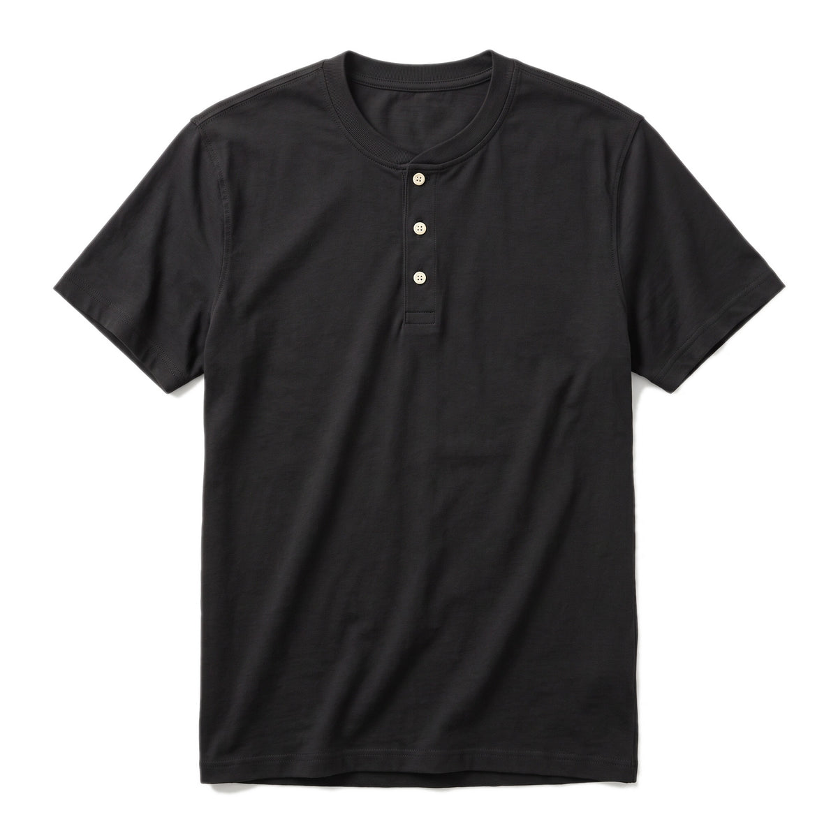 Coda Henley in Schwarz, liegend von vorn