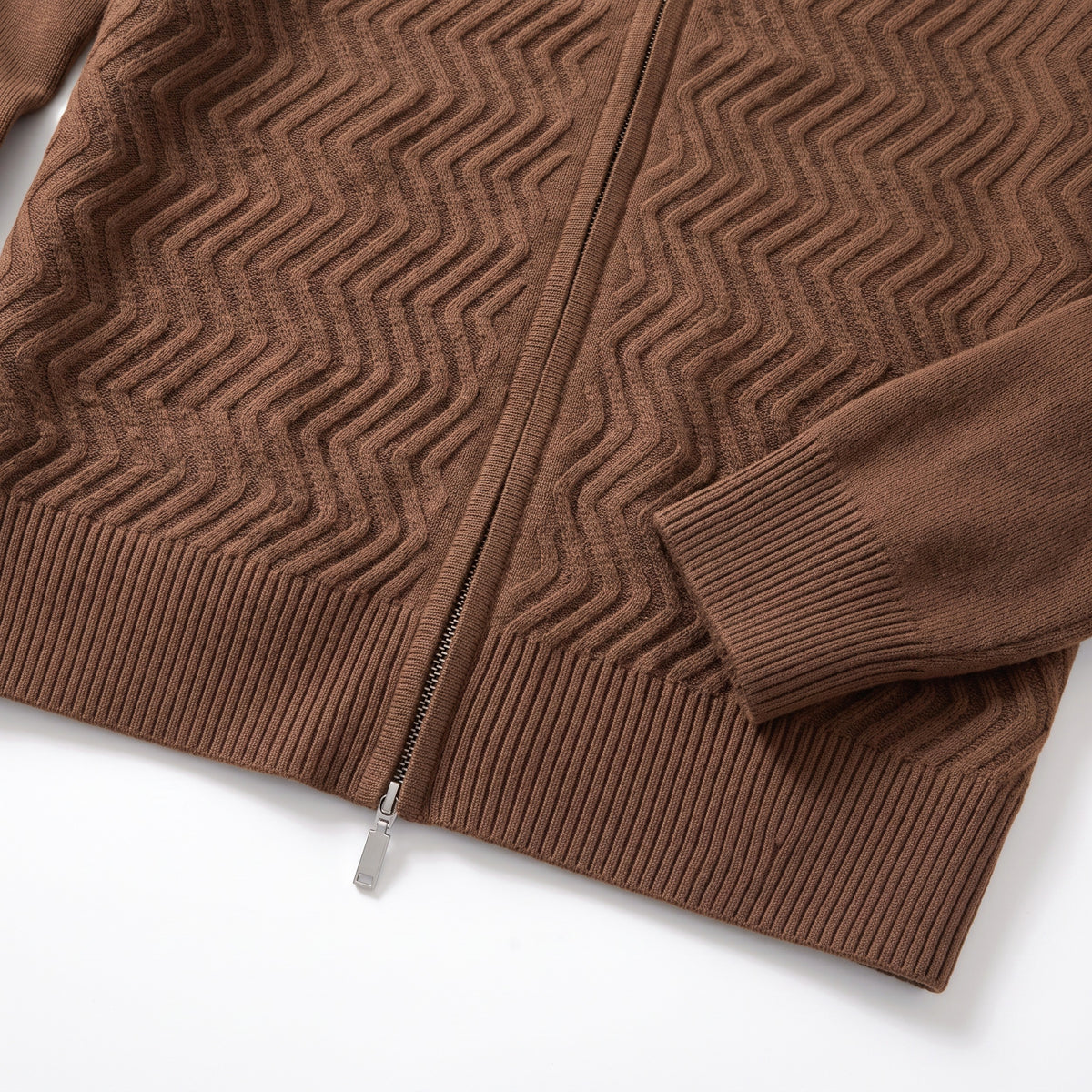 Penombra Strickjacke in Tabak, Detail Saum