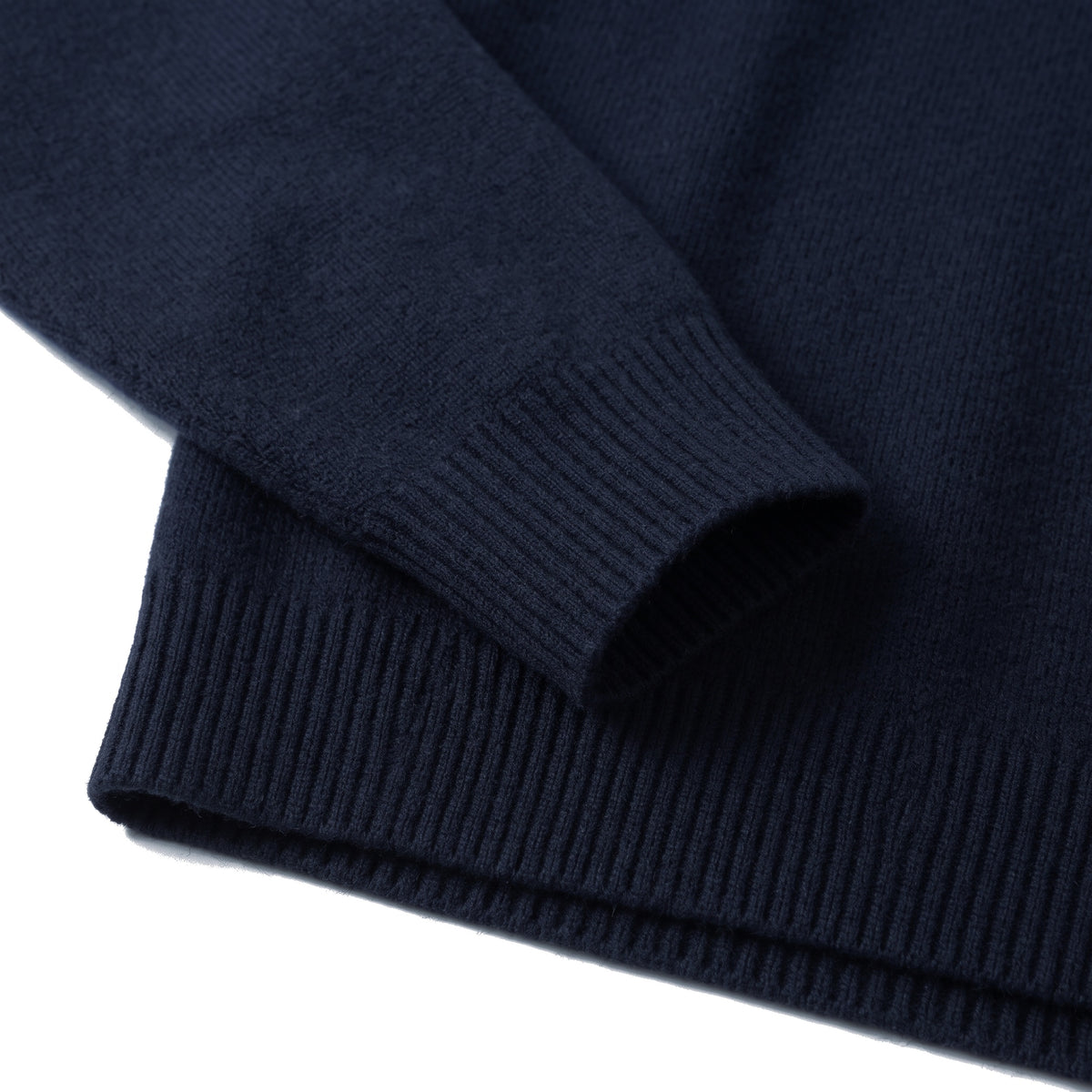 Sfumato Wollpullover in Mitternacht, Detail Bündchen